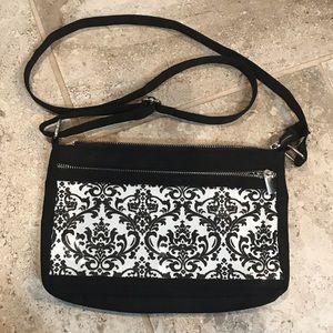 LipSense Display Crossbody Bag